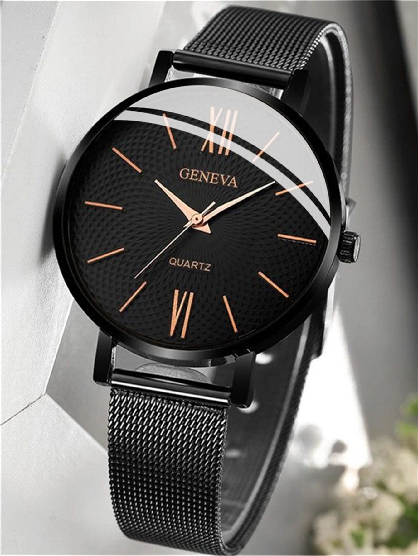 New Womens Fashion Simple Watch 